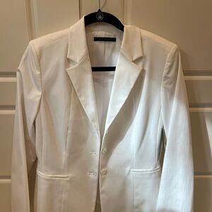 Elie Tahari Classic White Blazer
